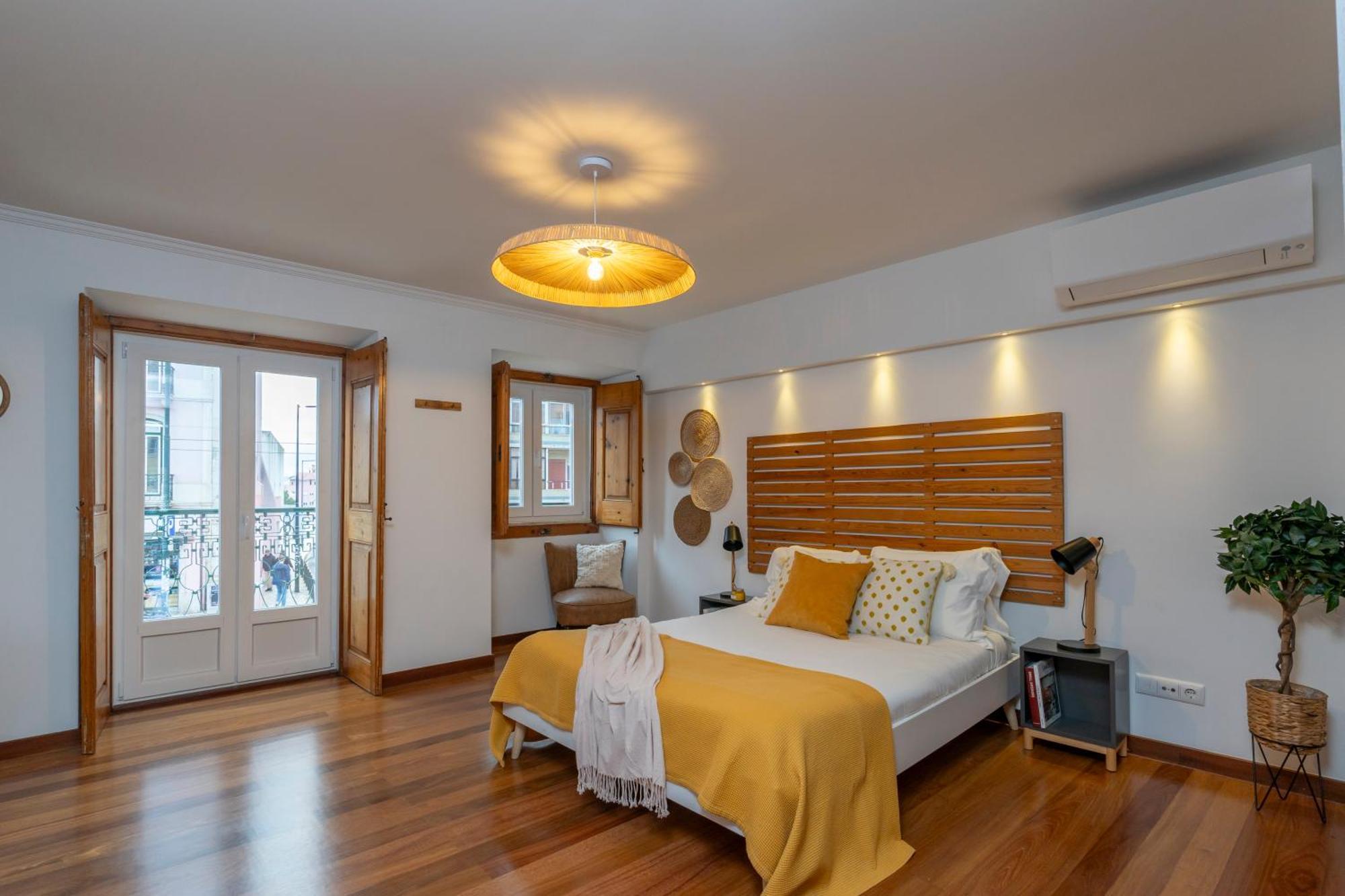 Superb Apartments Overlooking Graca In Lisbona Esterno foto