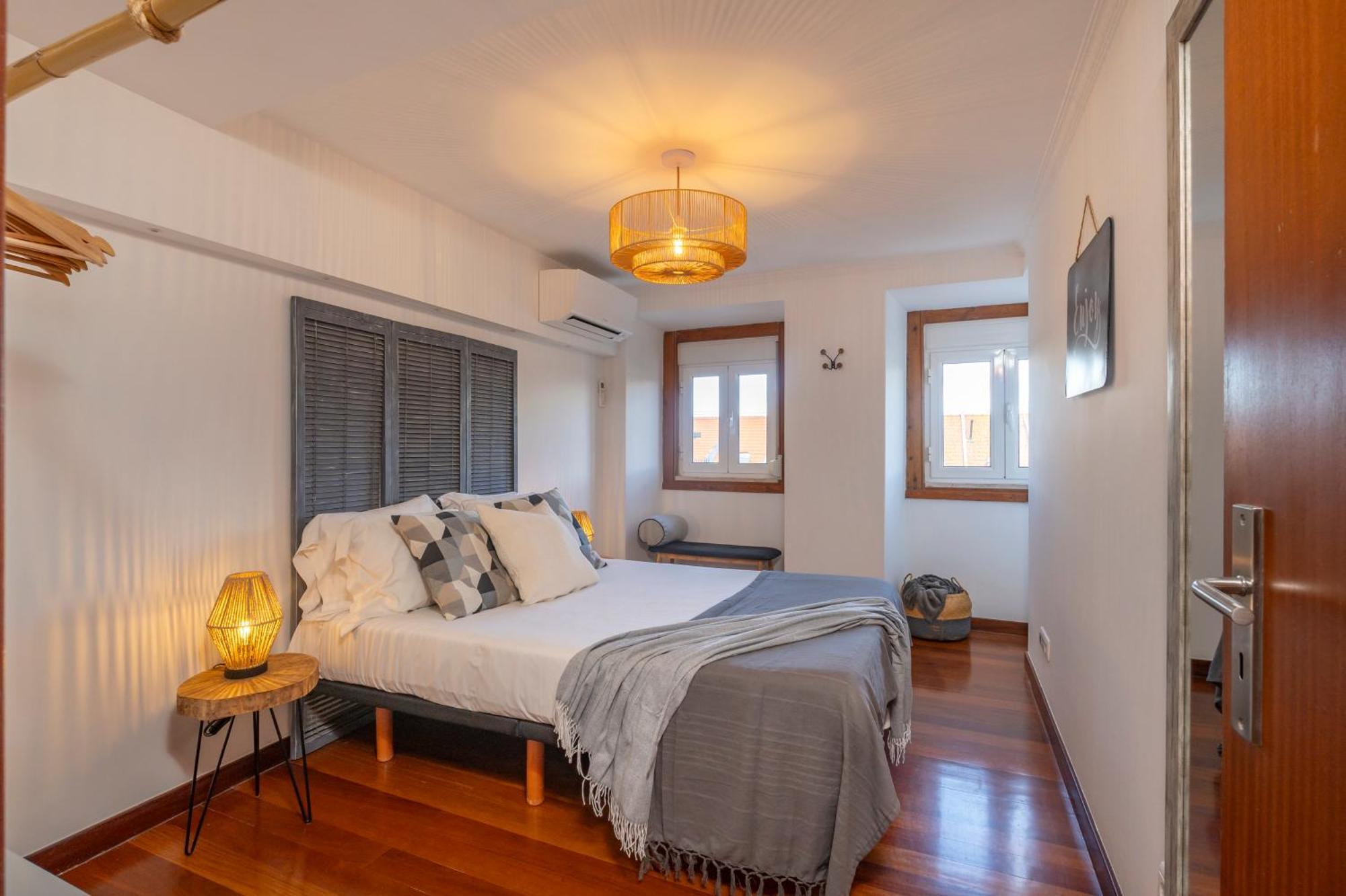 Superb Apartments Overlooking Graca In Lisbona Esterno foto
